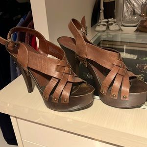 Super Cute leather platform heels